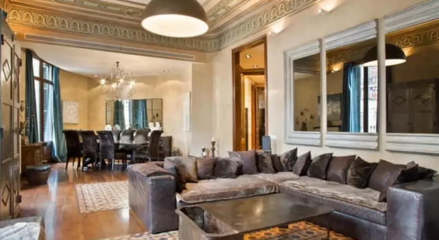 Апартаменты Deluxe Midtown Luxury Apartments by Sweett