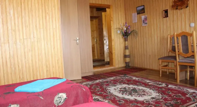 Полулюкс Отель Горянин