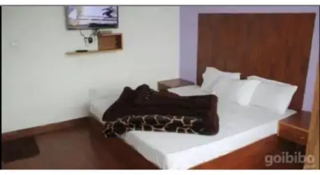 Pleasant Stay Near Library