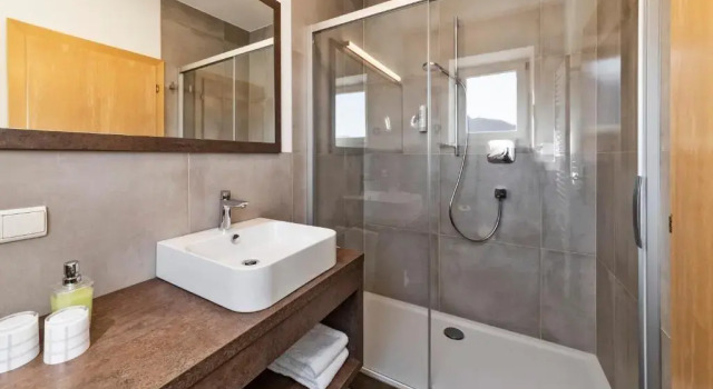 Двухместный номер Deluxe с балконом Hotel Garni Sonngart