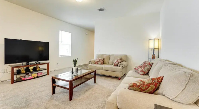 Коттедж Pool Access: Family Home w/ Yard Near Lackland AFB