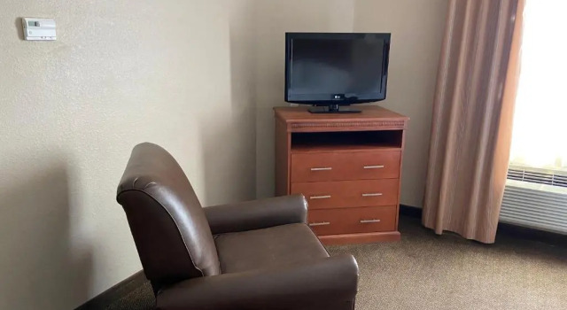 Люкс Candlewood Suites La Porte by IHG
