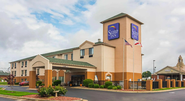 Четырёхместный номер Standard Spark by Hilton Oxford