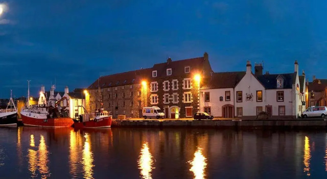 Argyle House - Stunning 2 Bed Cottage In Eyemouth, Забронировать Дом для отпуска Отели Шотландских границ с парковкой, Парковка