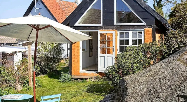Vintage Holiday Home in Svaneke near Small Harbor, Забронировать Дом для отпуска Листед Дания
