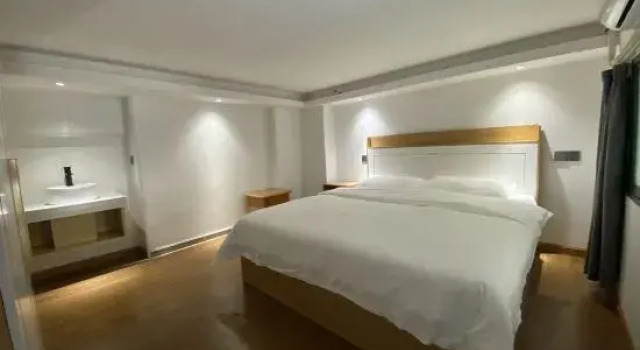 Люкс Deluxe Дуплекс с 3 комнатами Kaiping Haojie Bieyuan Apartment