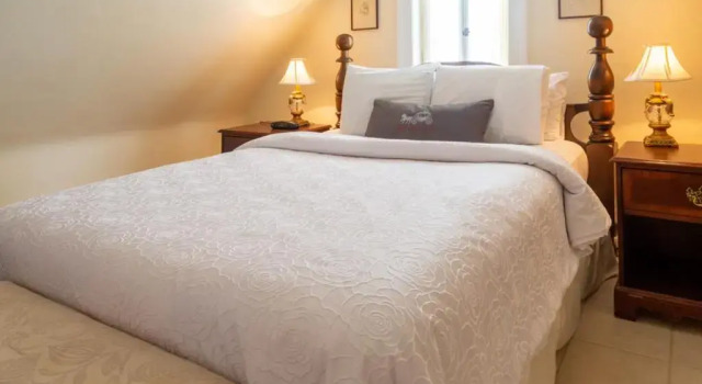 Апартаменты Grey Gables Inn