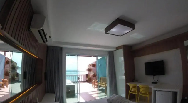 Люкс с видом на море Ocean View Hotel