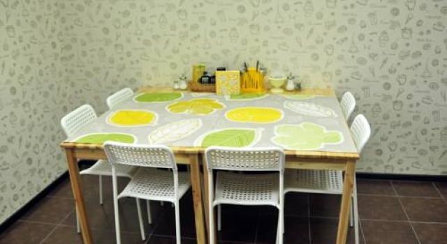 Hostel Kapuchino, Забронировать Хостел Хостелы Алтайского края, рядом с Государственный музей истории литературы, Хостел