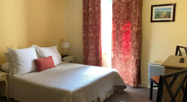 Номер Standard Logis Hôtel Le Moulin de la Beune
