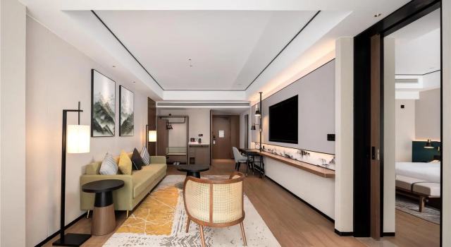 Люкс Deluxe Hilton Garden Inn Zhangjiajie Wulingyuan