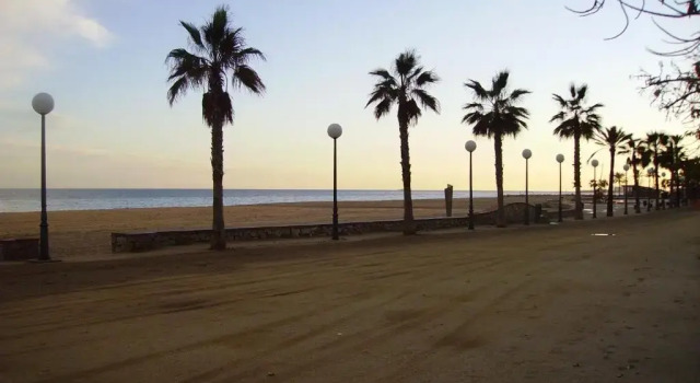 Апартаменты Canet Beach