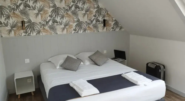 Hôtel de L'Arrivée, Varaa Hotelli Hotellit Côtes-d'Armor pysäköinnillä, Pysäköinti