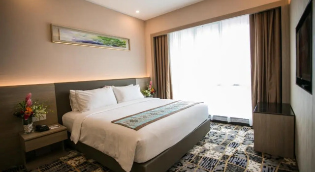 Полулюкс V8 Hotel Johor Bahru