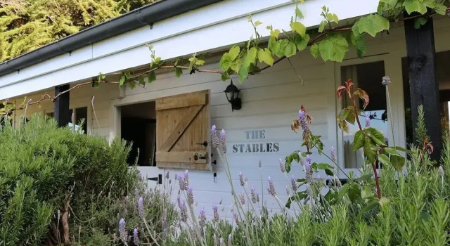Студия Premium St Leonards Vineyard Cottages