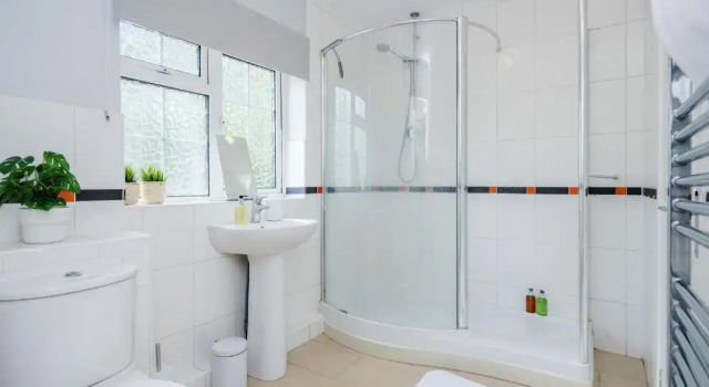 Коттедж Ascot Pet Friendly 4 Bed House Parking