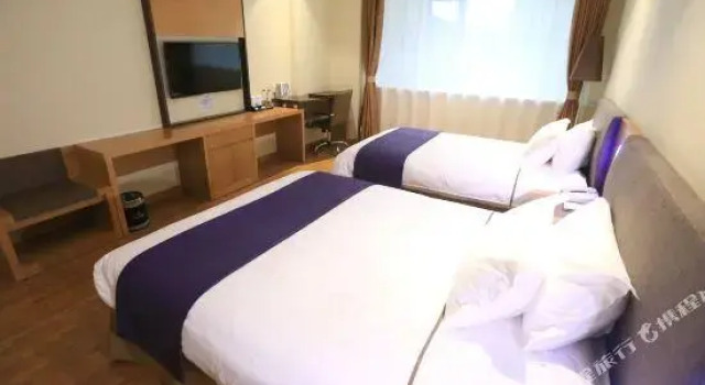 V Yeginn Hotel, Book Hotel Hotels in Liaoning with Parking, Parking