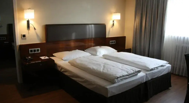 Четырёхместный номер Deluxe Dürer-Hotel