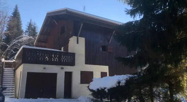Chalet Rivière du Bon Nant Location de 6 à 14 personnes en Haute Savoie, Забронировать Шале Виллы Овернь-Рона-Альпы, Вилла