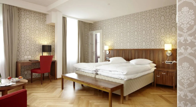 Полулюкс с балконом Hotel Waldhaus Sils