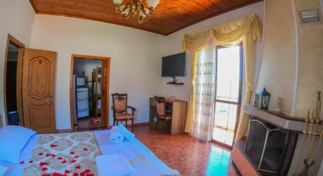Rezidenca Aurel Center, Prenota Hotel Hotel economici a Berat County
