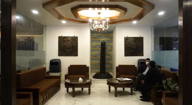 Hotel Tapas - Near Tribhuvan International Airport, Забронировать Отель Катманду провинция Багмати-Прадеш