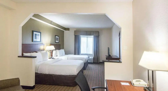 Номер Standard Quality Inn & Suites West Chase