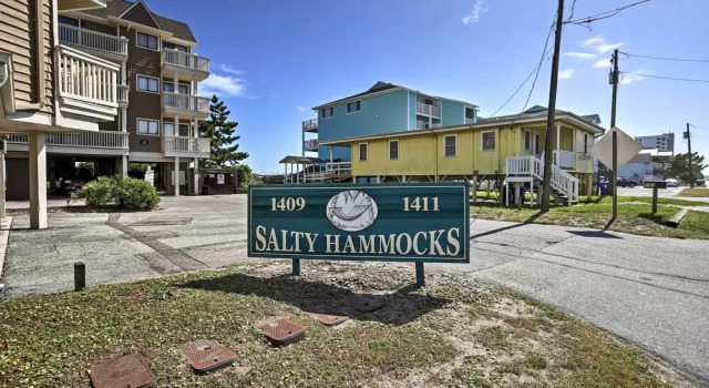 Walk to Shore! Ocean-view Condo in Carolina Beach
