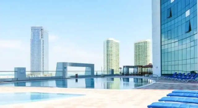 Silk Valley - Waterfront ST-free parking