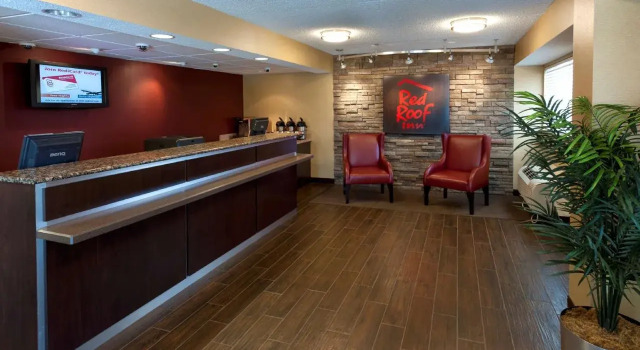 Red Roof Inn St Louis - St Charles, Book Hotel St. Charles Chicago Metropolitan Area