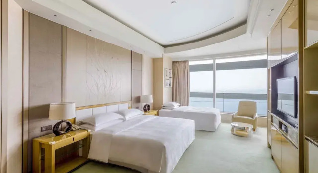 Семейный номер Standard с балконом Sheraton Huzhou Taihu Lake Hot Spring Resort & Spa