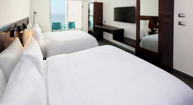 Четырёхместный номер Standard с видом на океан Garner Hotel Mazatlan Beach by IHG