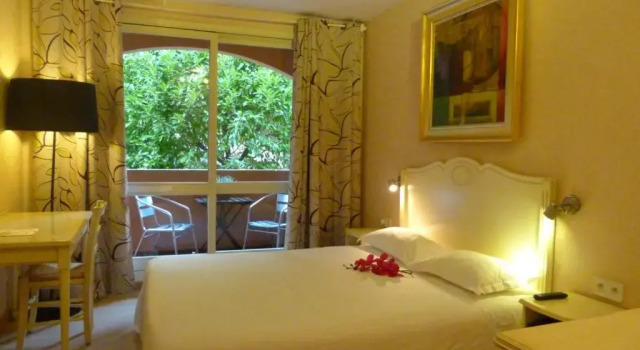 Двухместный номер Standard с балконом Hôtel Napoléon