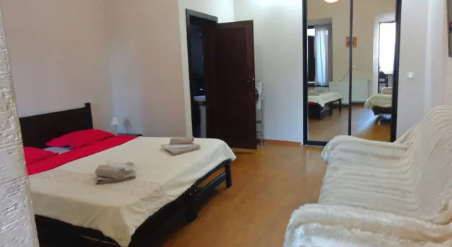 Old Meidan Hotel