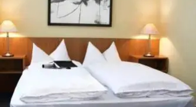 Hotel Amarillo, Prenota Hotel Velten Brandeburgo