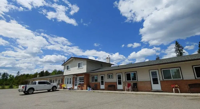 Town And Country Motel
