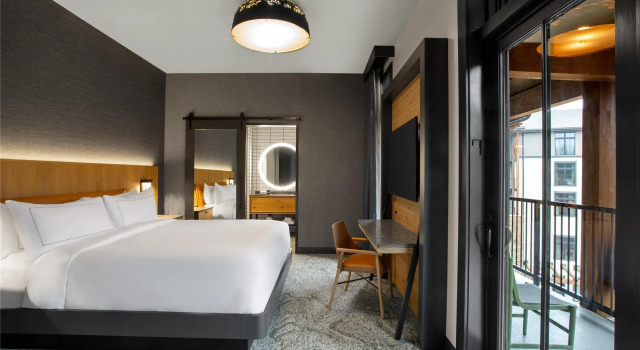 Двухместный номер Standard с балконом Cloudland at McLemore Resort Lookout Mountain, Curio by Hilton