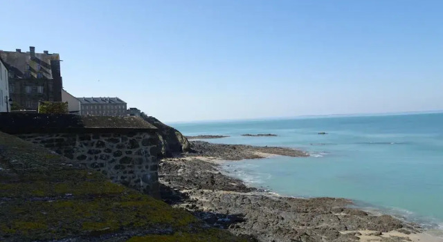 Коттедж Holiday Home Near Mont St. Michel Beach