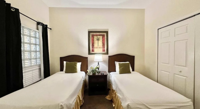 Comfy Cove Resort Stay for 8, Забронировать Курортный отель Курортные отели штата Флориды, Курортный отель
