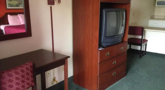 Четырёхместный номер Standard Country Hearth Inn & Suites Augusta