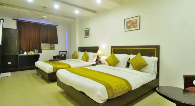 Двухместный номер Deluxe с балконом Hotel Maya Cottage