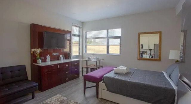 Апартаменты 2 Bedroom, 2 Bathroom Detached Apt Max 7 Sleepers