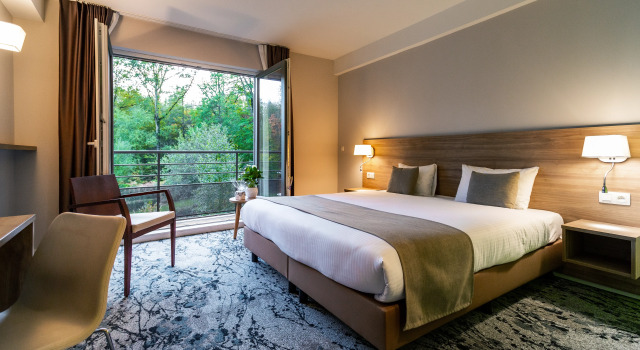 Utopia Hotel - Art & Nature Hotel, 预订 酒店 瑞尔比斯 埃诺省