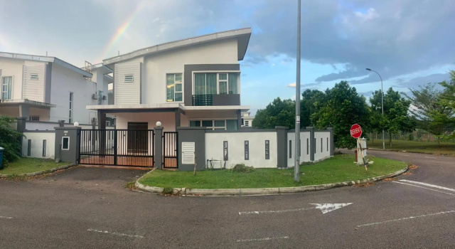 Homey Desaru Villa 22pax Max- BBQ & Netflix - Near WaterPark, Rezerwuj Willa Bandar Penawar Johor