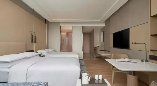 Четырёхместный номер Superior с видом на залив Отель Fuzhou Marriott Hotel Riverside