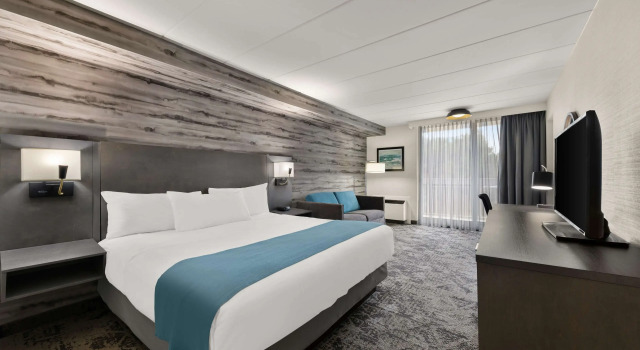Двухместный номер Standard с балконом Best Western Parkway Hotel Toronto North