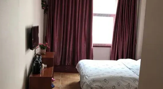 Люкс Luxury Zhumadian Lishun Hotel