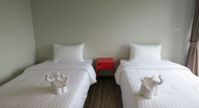 Good Morning Hotel at TakuaPa, Забронировать Отель Отели Южного Таиланда с парковкой, Парковка