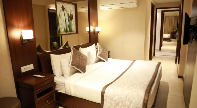 Hotel Golden Tower