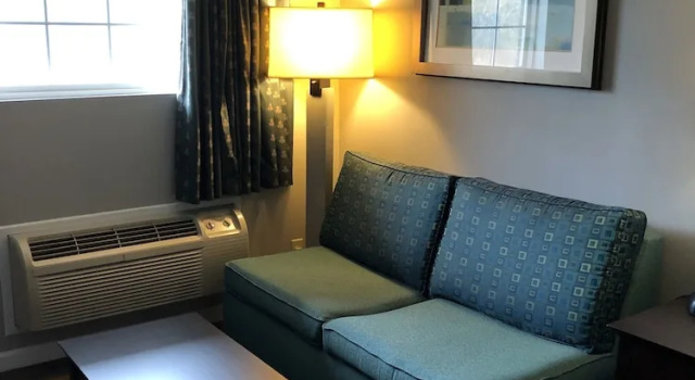 Двухместный номер Standard Deerfield Inn and Suites - Fairview